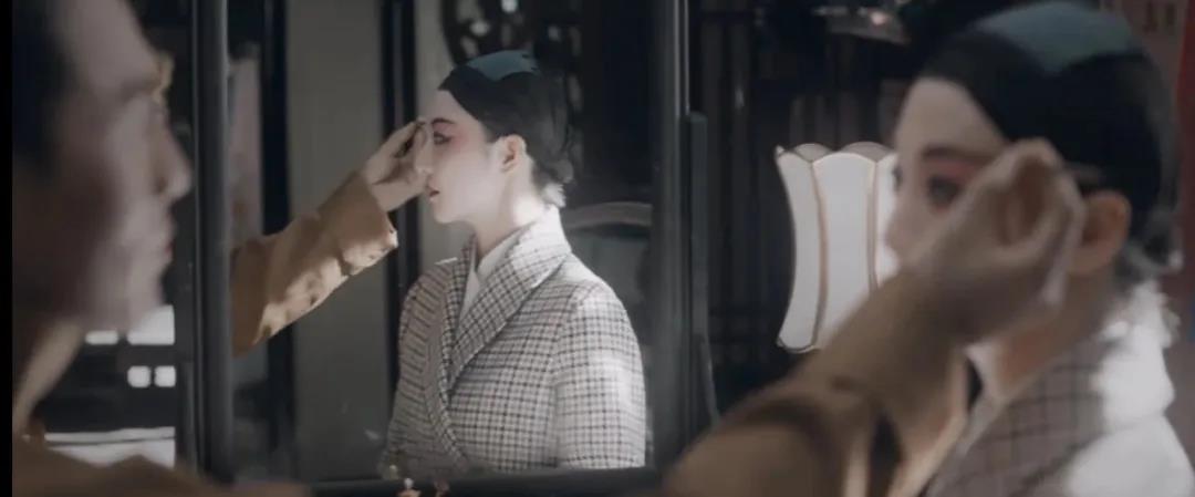 美好周末｜看《鬢邊不是海棠紅》，品南京市京劇團(tuán)梨園行